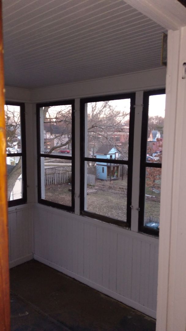 Building Photo - 4BR Home Near Olbrich Gardens & Garver Feed Mill