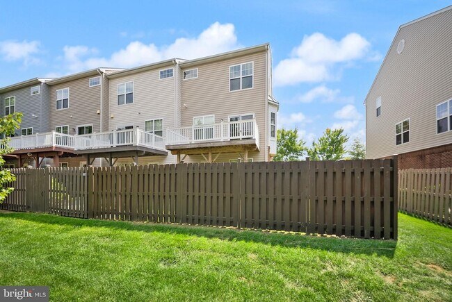 Building Photo - 11845 Lake Baldwin Dr