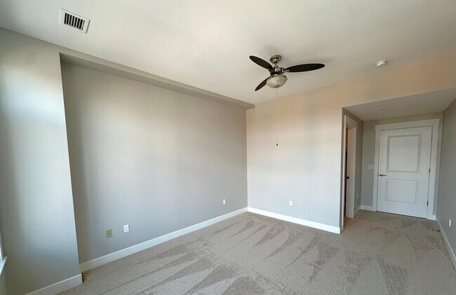 Building Photo - 7220 W Bonfils Pl