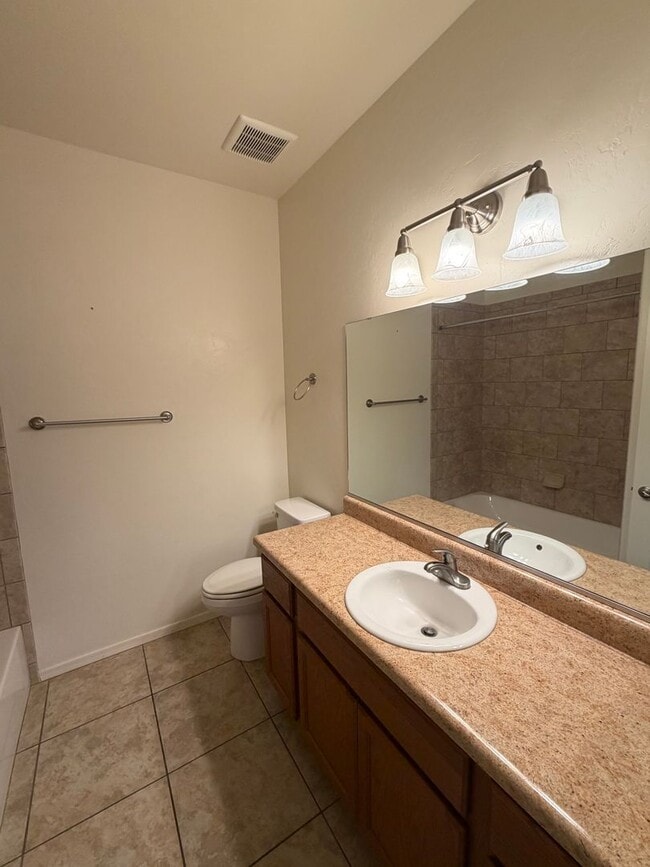 Building Photo - Large Family Home with SOLAR and Landscaping Maintenance Included!!