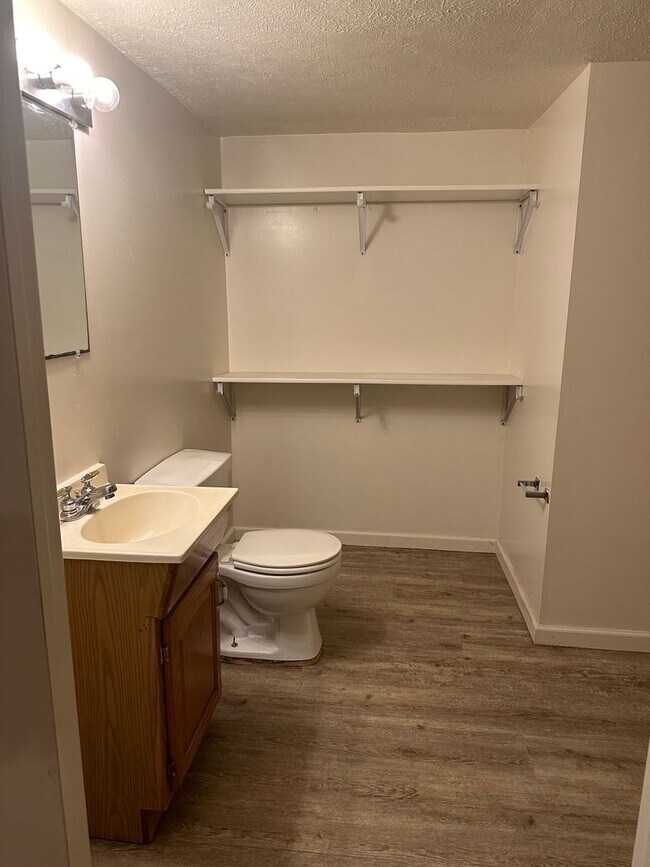 Building Photo - Yorktown School District