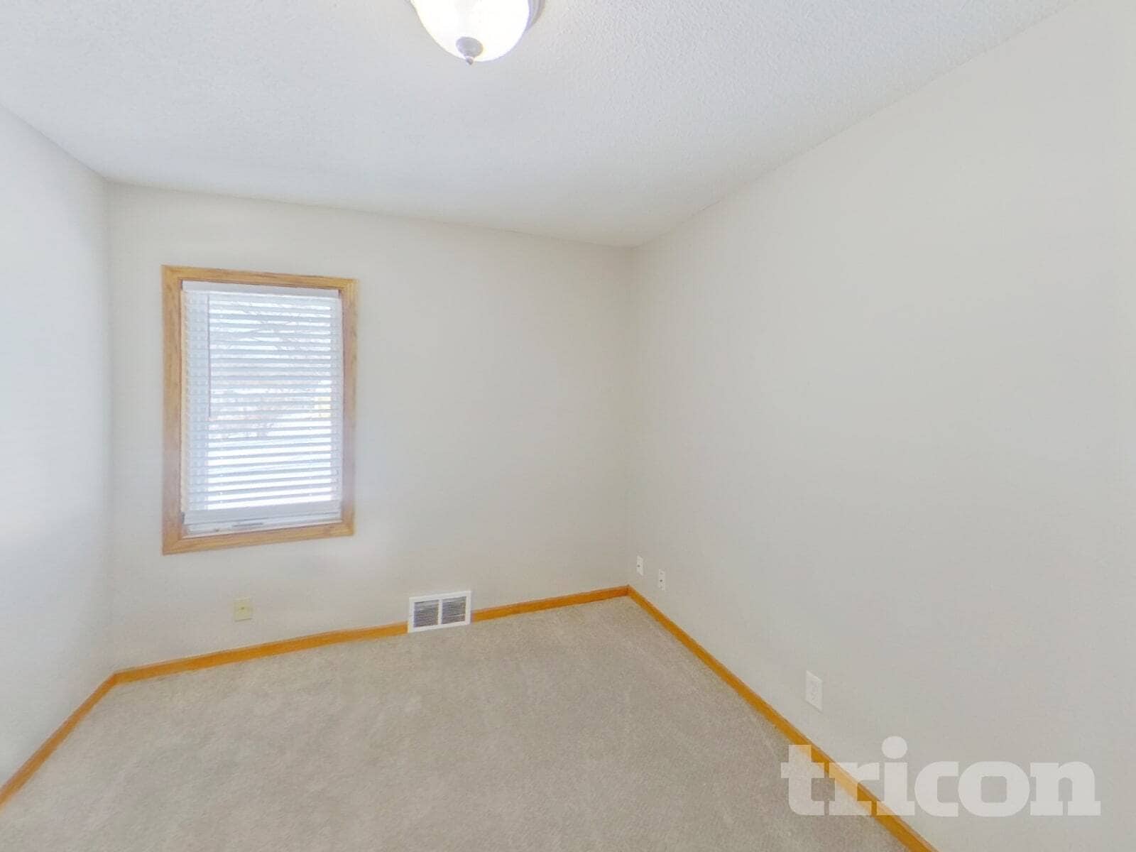 Building Photo - 2931 Woodbridge St