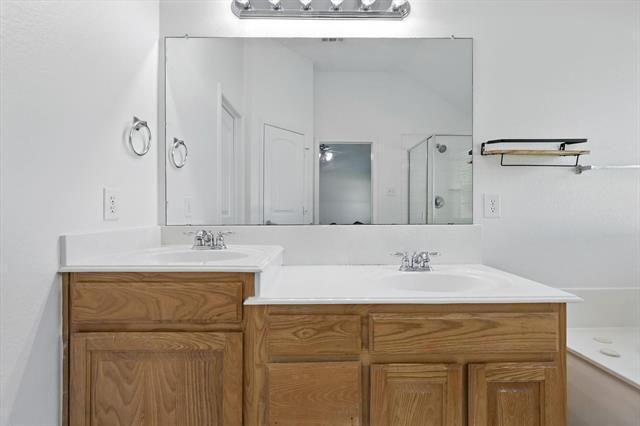 Building Photo - 8300 Hitching Tr