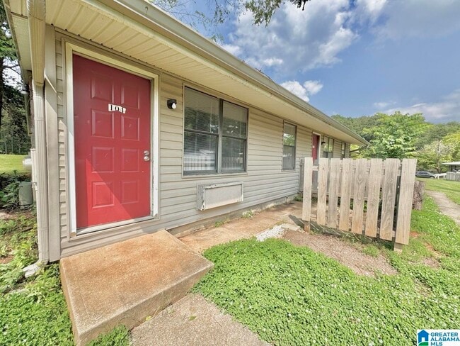 Primary Photo - 1700 Greenbrier Dear Rd