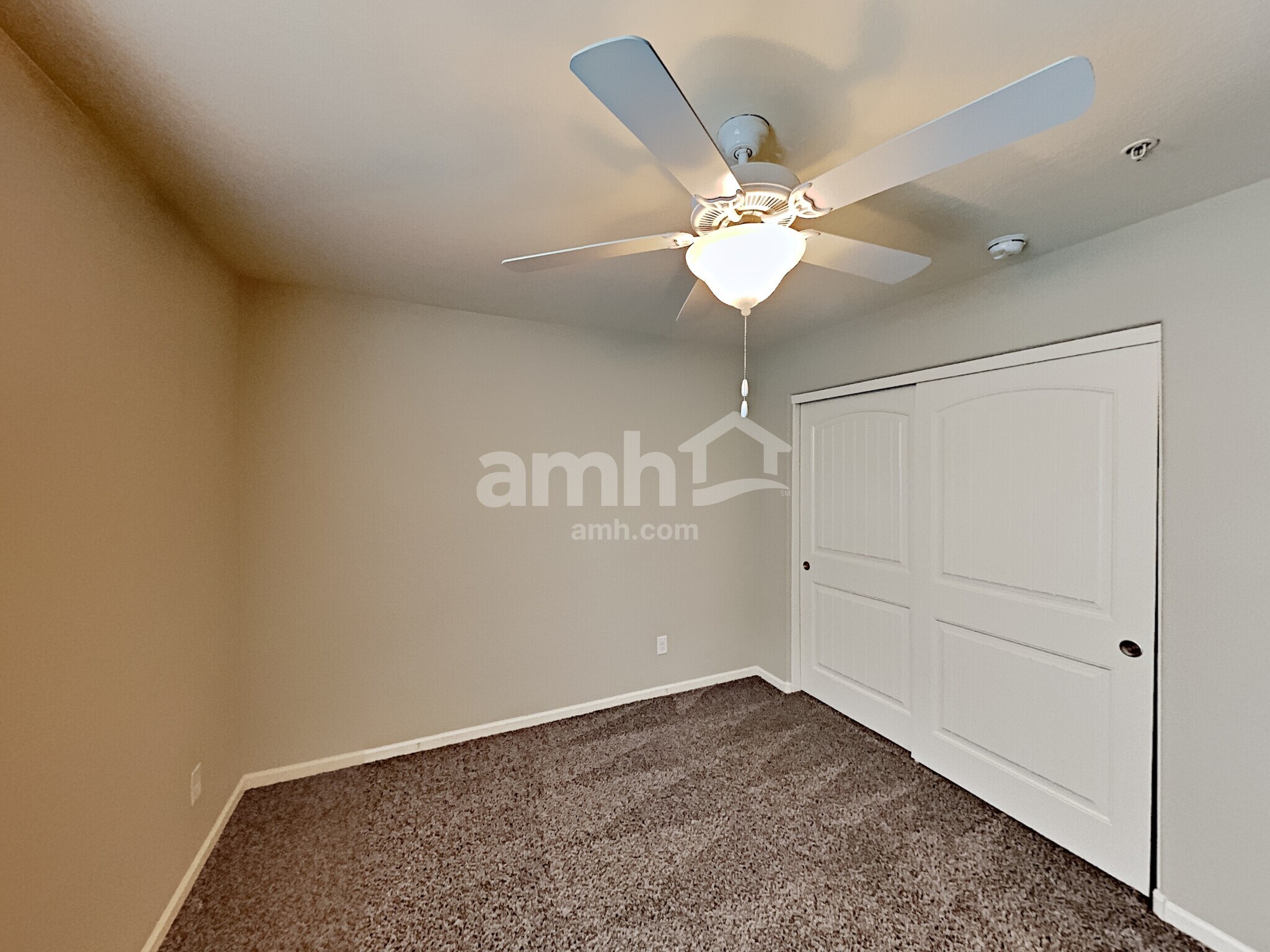 Building Photo - 20734 W Stone Hill Rd