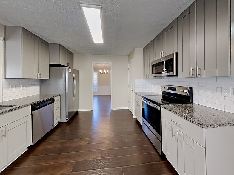 Building Photo - 1785 Summit Edge Cir