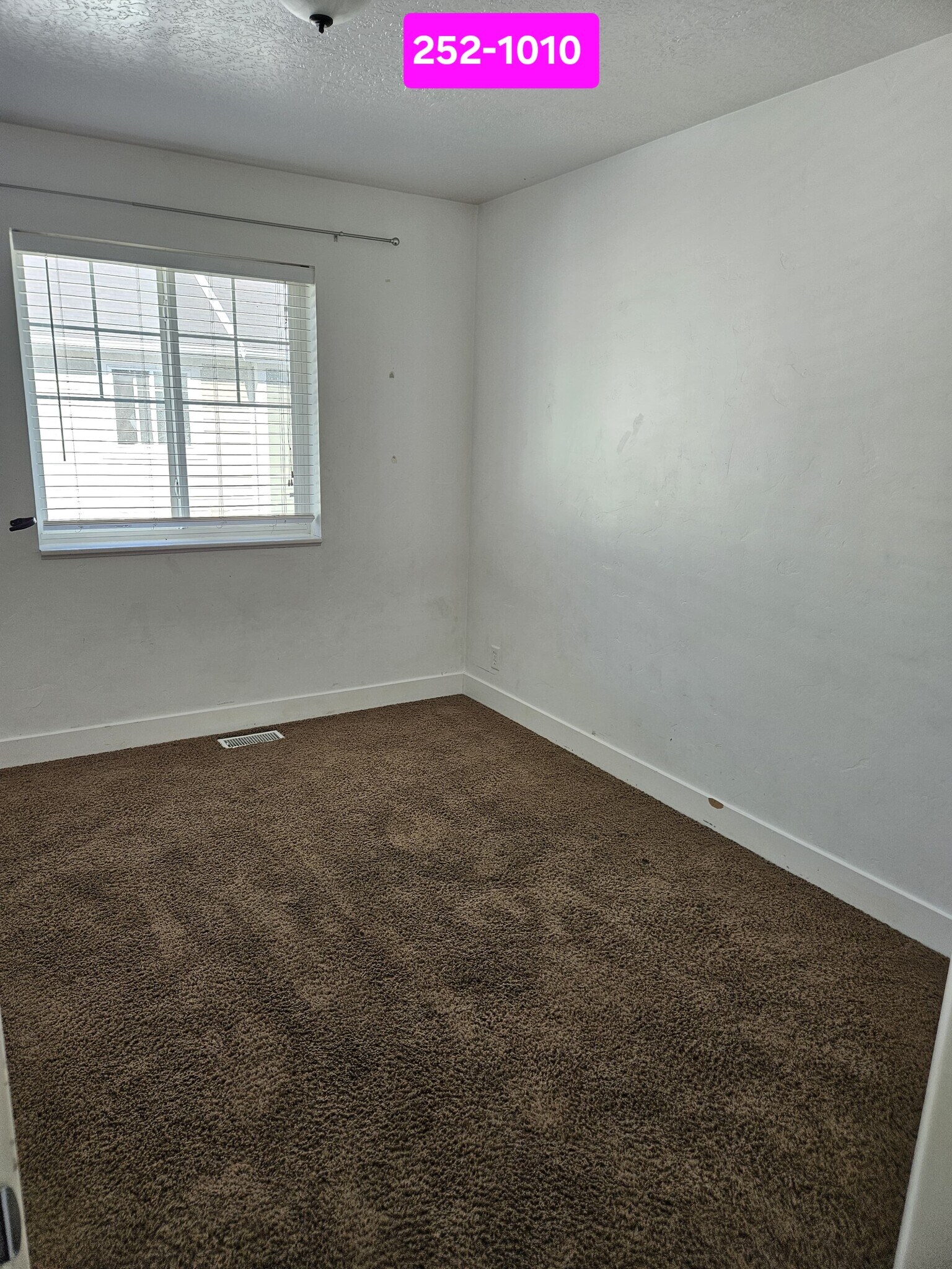 Building Photo - 252 W 1010 S