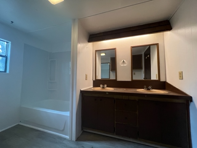 Building Photo - 202 Harmons Way