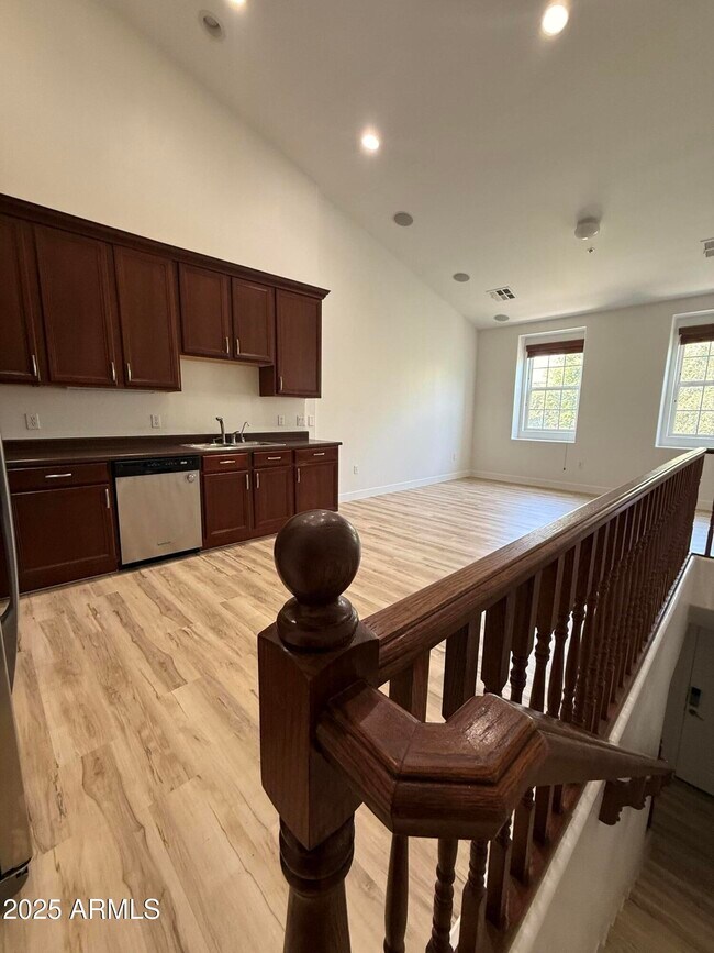 Building Photo - 2670 S Voyager Dr