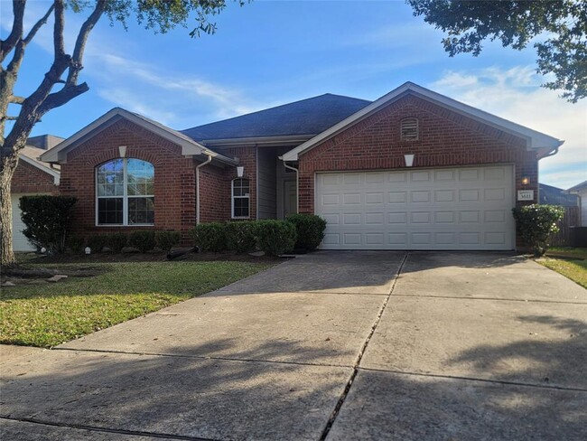Building Photo - 3611 Elmwood Dale Dr