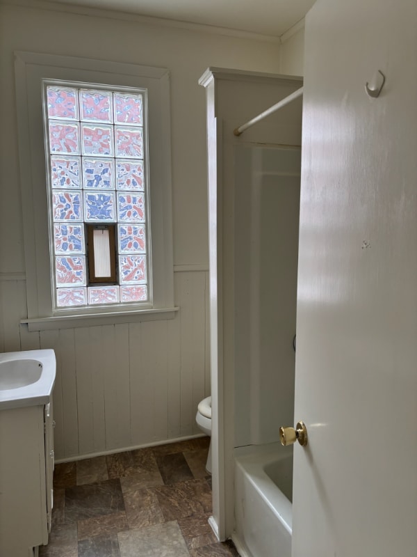 Building Photo - 3925 Burgoon Rd