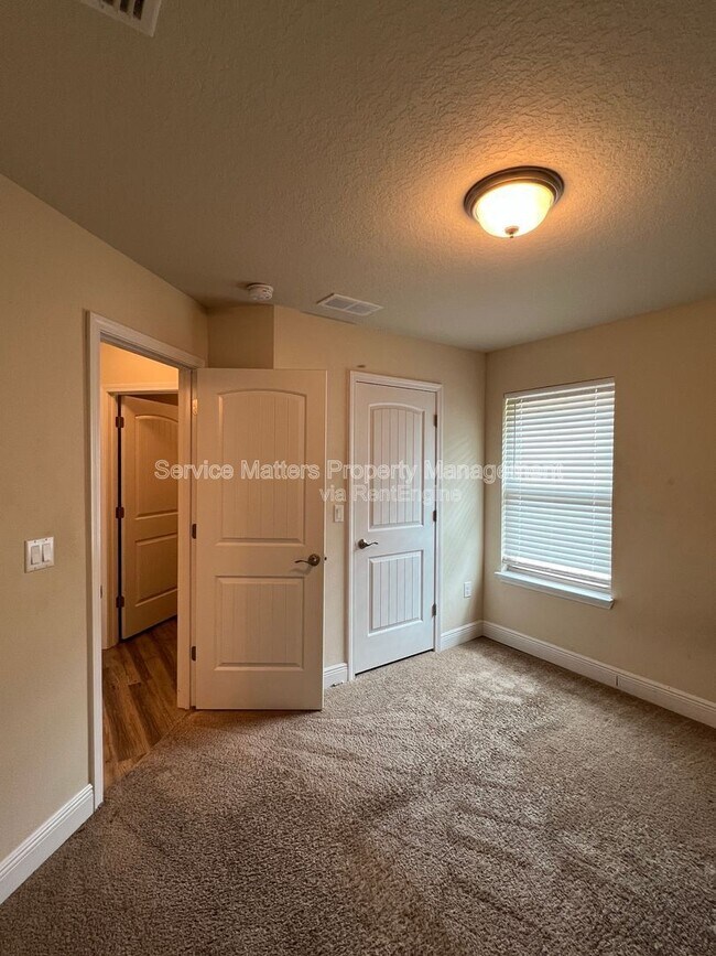 Building Photo - 5136 Carmell Ridge Cir