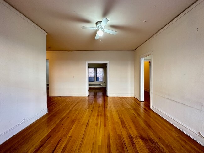 Building Photo - 1317 Oak Ave