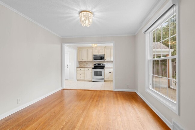 Building Photo - 6717 W 77th Terrace