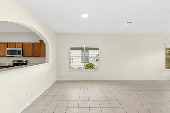 Building Photo - 11504 Lapoynor St