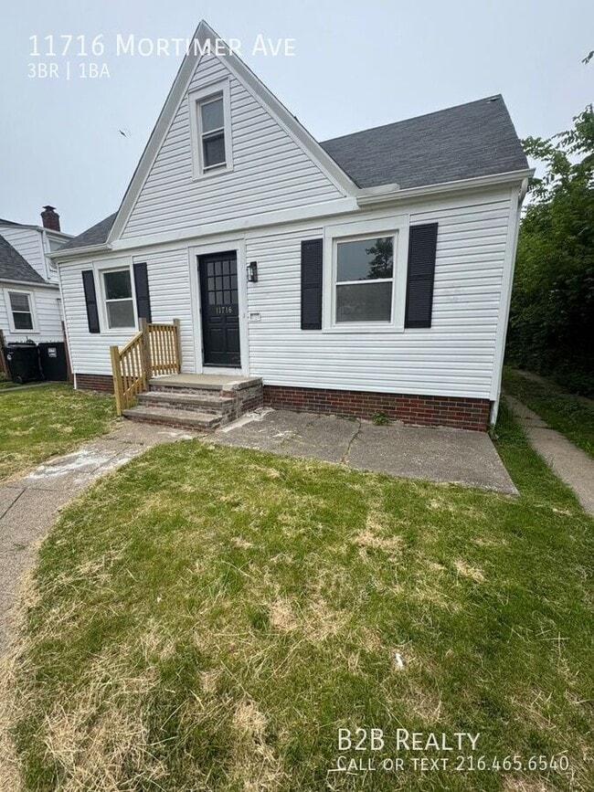 Building Photo - 11716 Mortimer Ave
