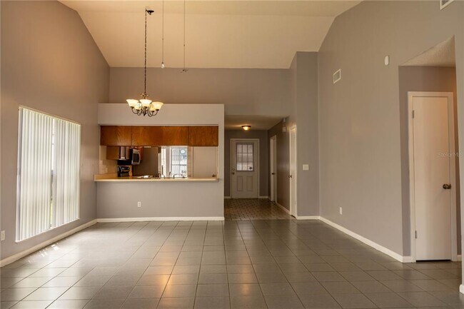 Building Photo - 8273 Cascade Oaks Dr
