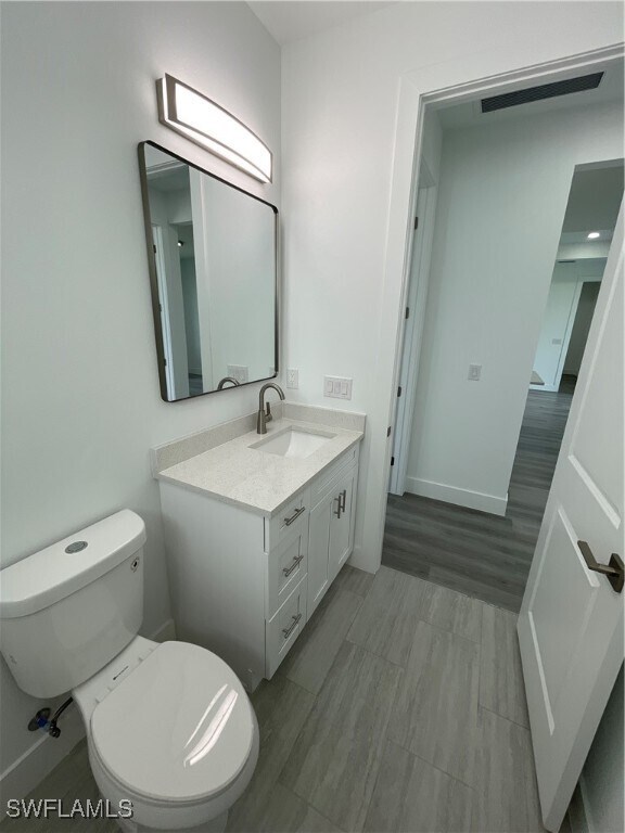 Building Photo - 821 Newell St E