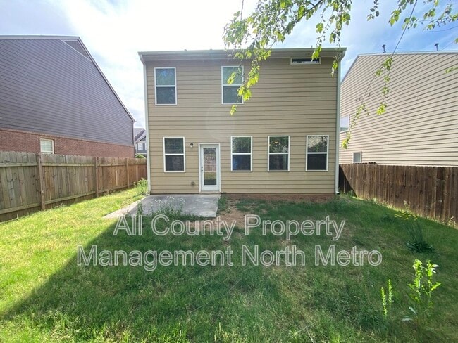 Building Photo - 114 Kasey Dr