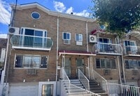 Building Photo - 72-38 Calamus Ave