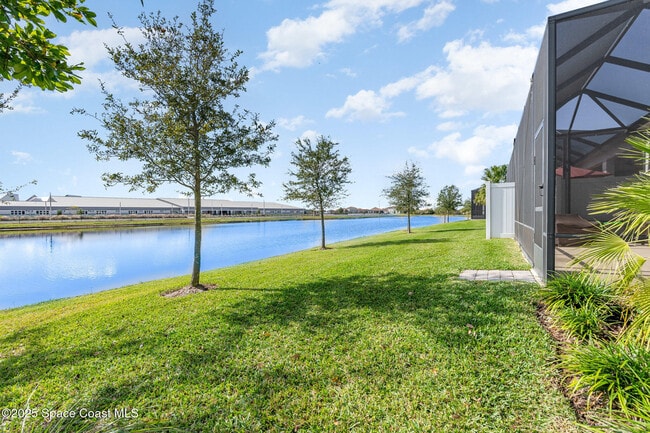 Building Photo - 2829 Avalonia Dr