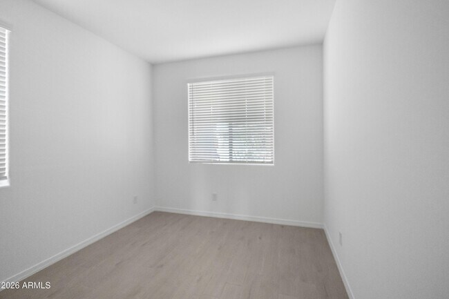 Building Photo - 13415 W Eagle Feather Rd
