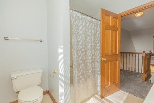 Building Photo - 2939 Woodside Ct