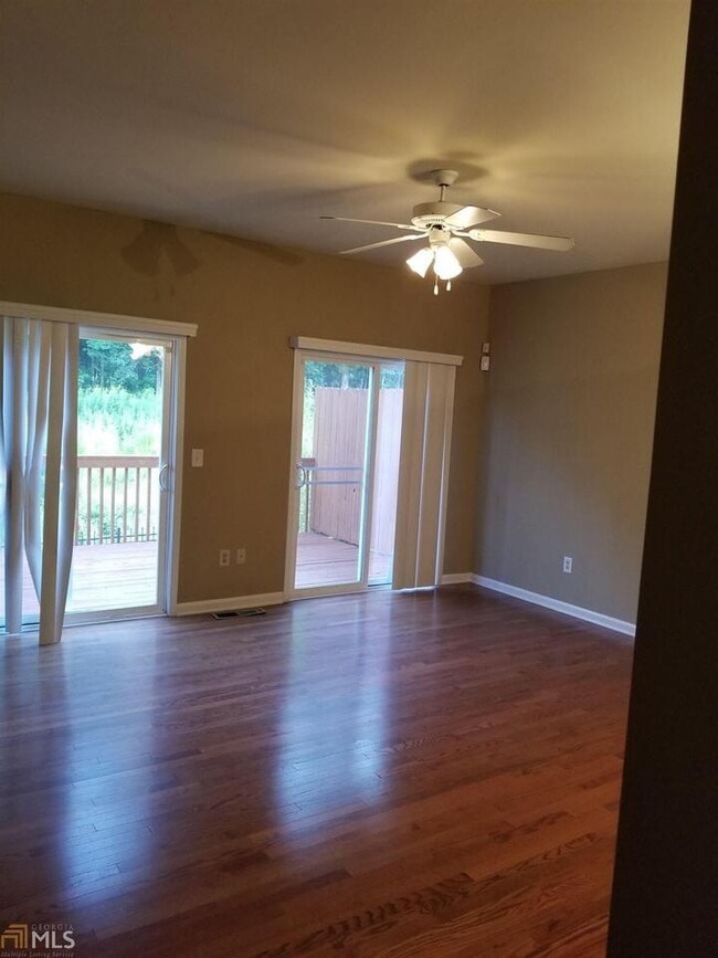 Building Photo - 3616 Utoy Dr SW