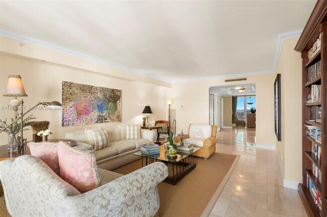 Building Photo - 781 Crandon Blvd