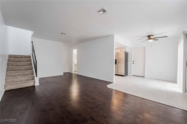 Building Photo - 1133 Willow Tree Dr