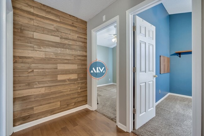 Building Photo - Beautiful 3 Bed 2 Bath Home located in his...