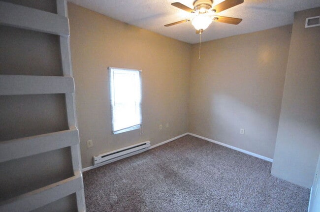 Building Photo - 61 McMillen Ave