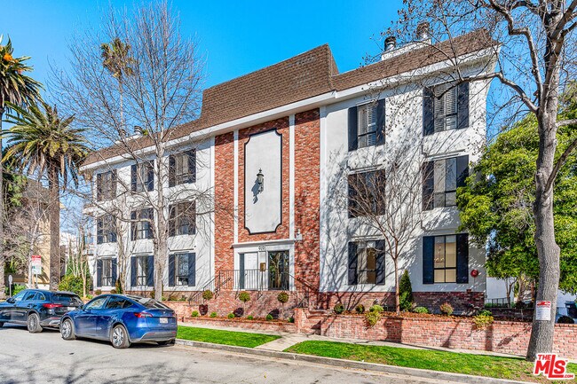 Building Photo - 9191 Charleville Blvd