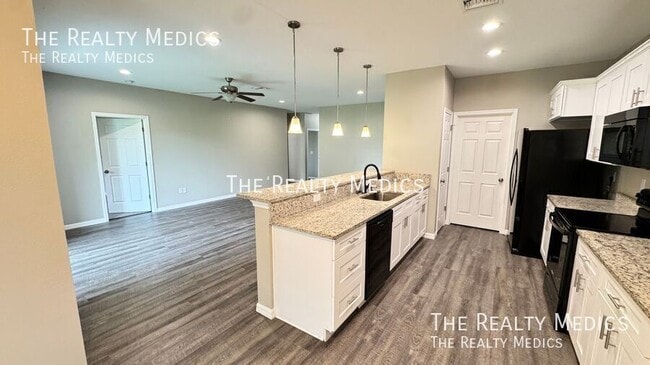 Building Photo - 8219 Cozumel Ln