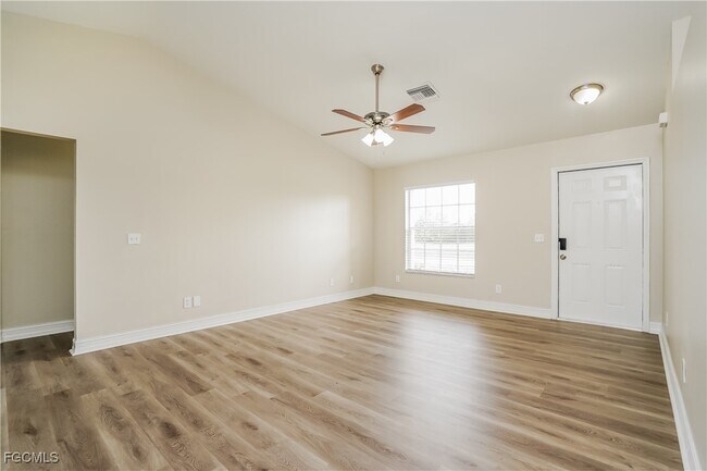 Building Photo - 2122 NE 20th Ln