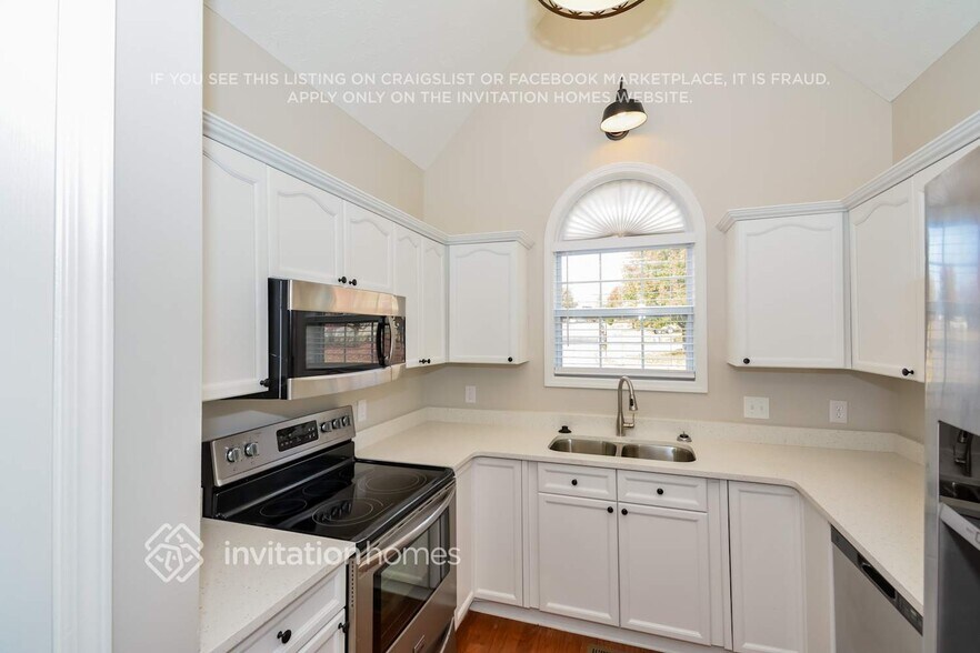 Building Photo - 949 Chesire Way