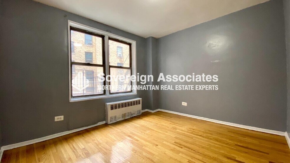 Building Photo - 6645 Broadway