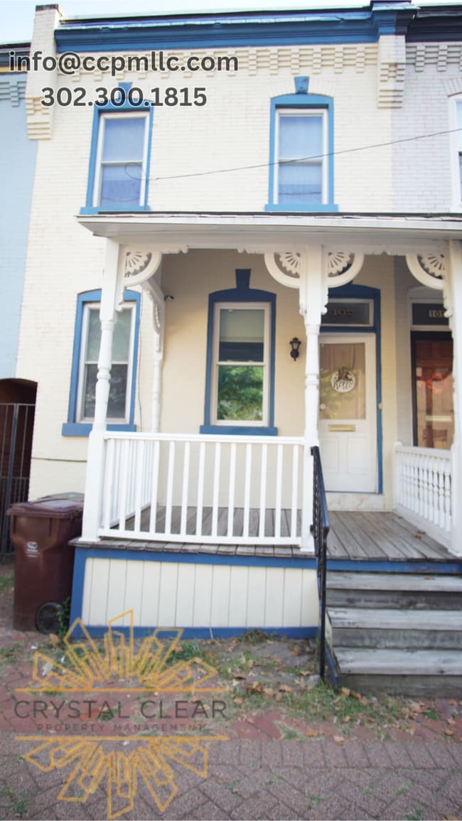 Building Photo - 107 W 13th St