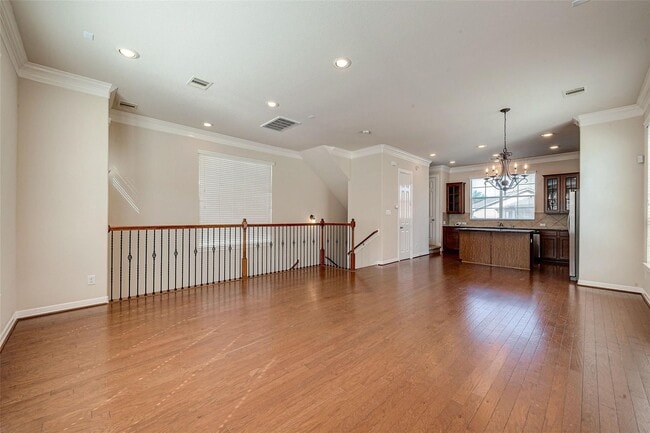 Building Photo - 3302 Clearview Cir