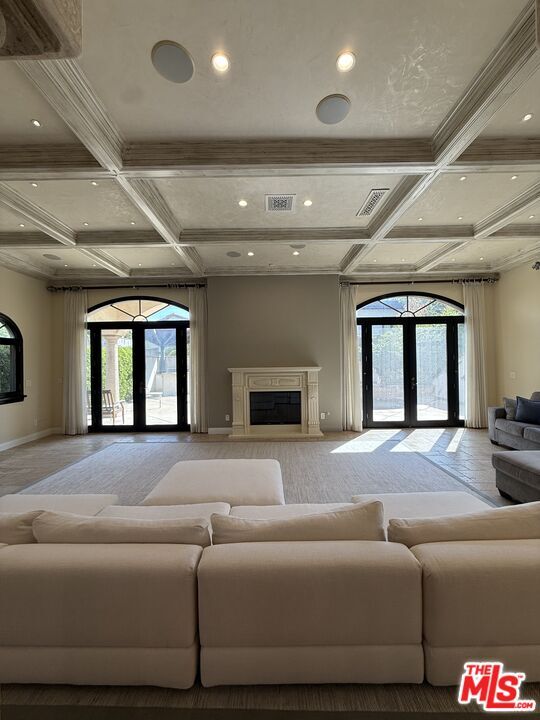 Building Photo - 458 Flores St