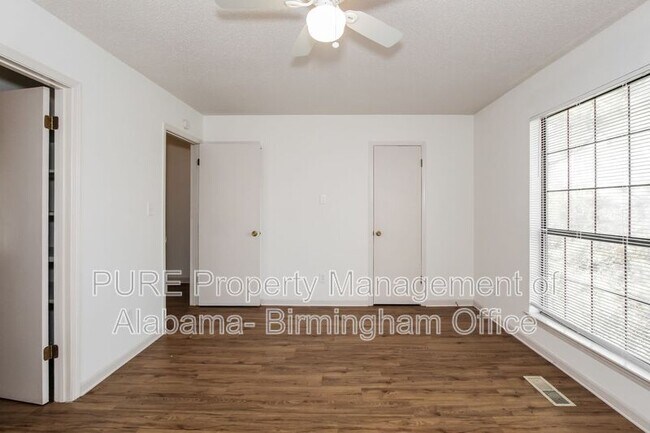 Building Photo - 6107 Crest Green Rd