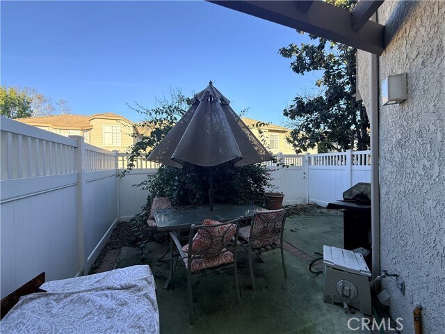 Building Photo - 24337 Val Verde Ct