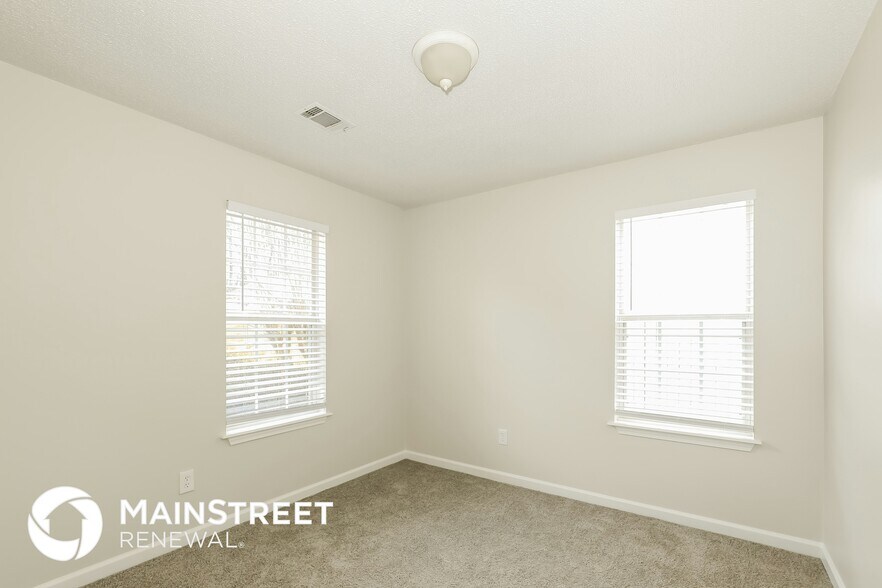 Building Photo - 1652 Thorn Ridge Trail