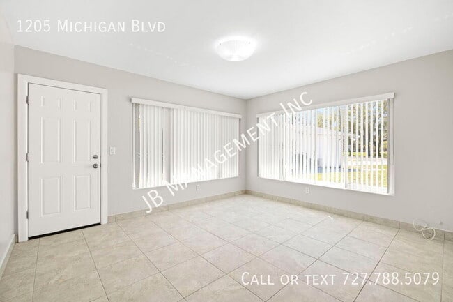 Building Photo - 1205 Michigan Blvd