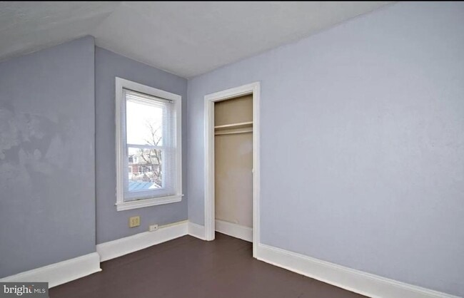 Building Photo - 423 Breckenridge St