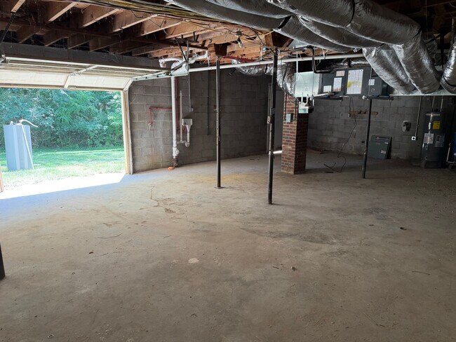 Building Photo - 1096 Old Hwy 52 S