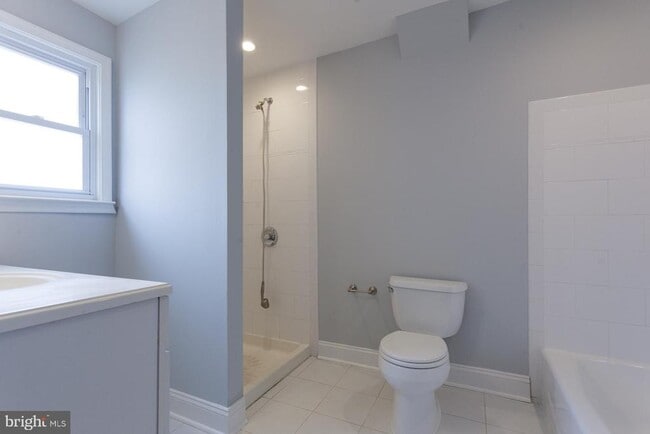 Building Photo - 1022 S Colorado St