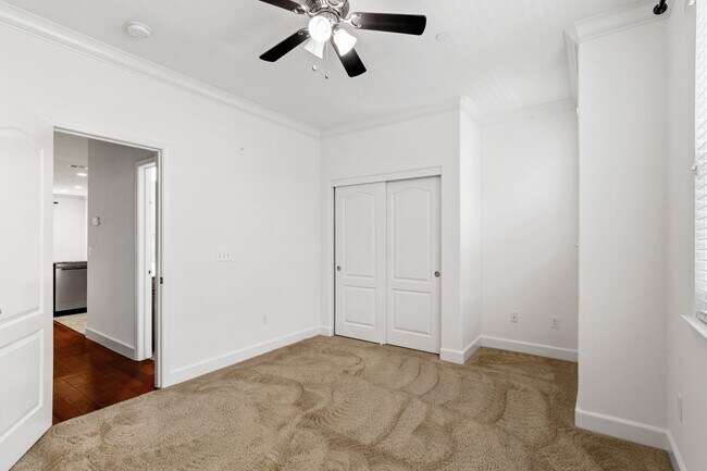 Building Photo - ELEGANTLY APPOINTED TOWNHOME IN TOSCANA PRIVATE & SECURE | NEAR GREENBELT!