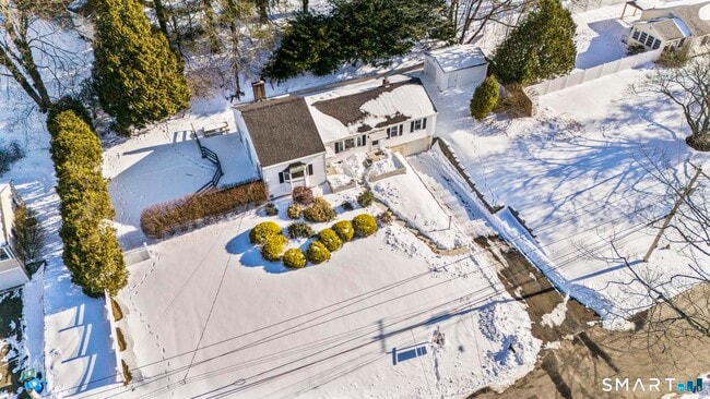 Building Photo - 338 Kenwood Ave