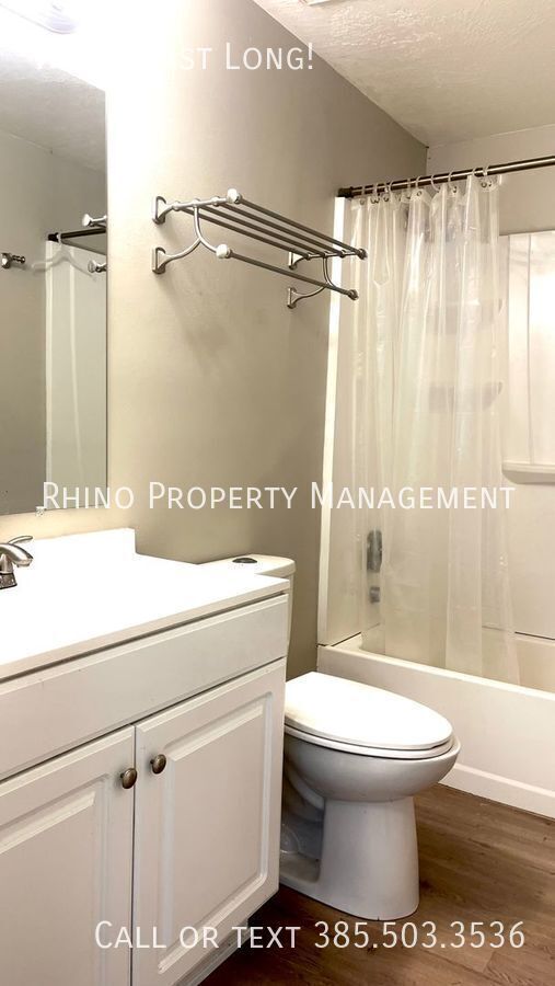 Building Photo - 4664 S Arlington Park Dr